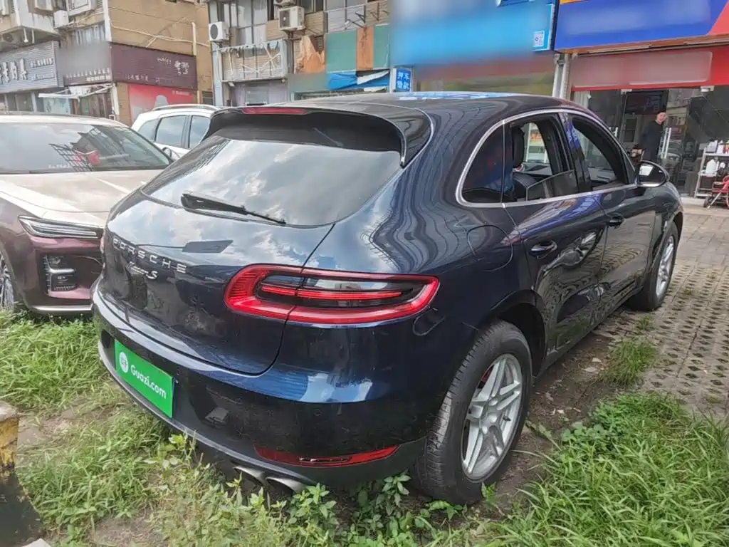 Porsche Macan — миниатюра 7