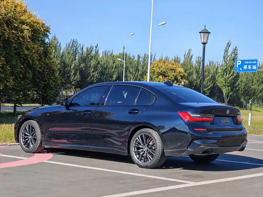 BMW 3 Series — миниатюра 4