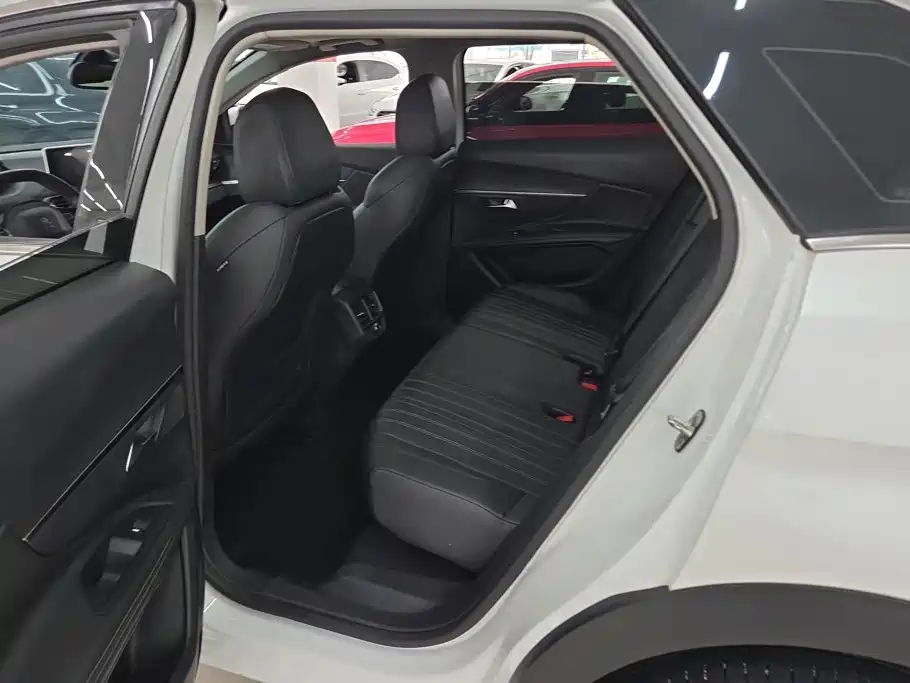 Peugeot 4008 — миниатюра 11