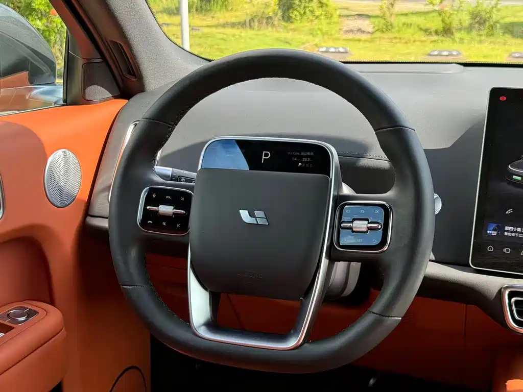 Li Auto Li L8 — миниатюра 6