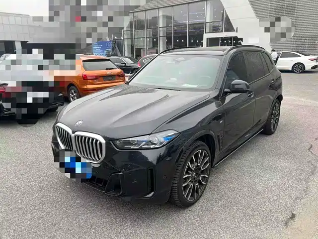 BMW  X5 2024