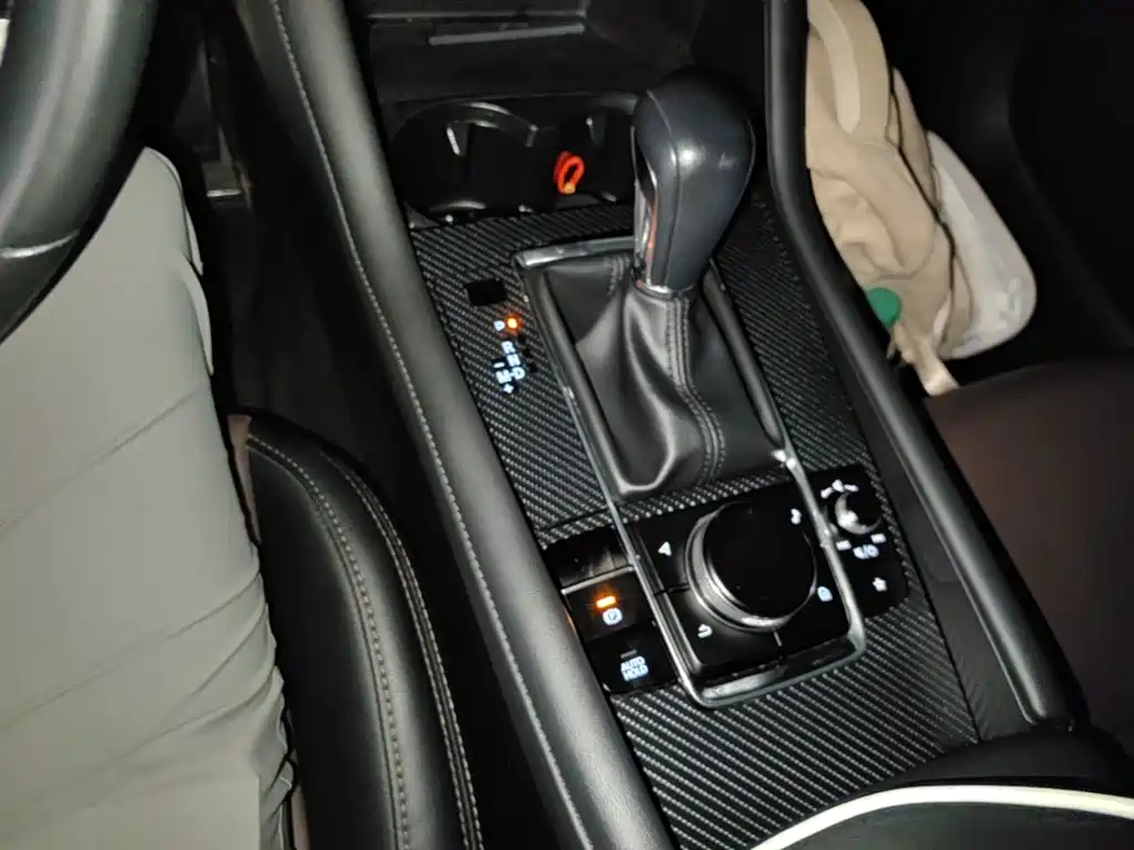 Mazda 3 Axela — миниатюра 14