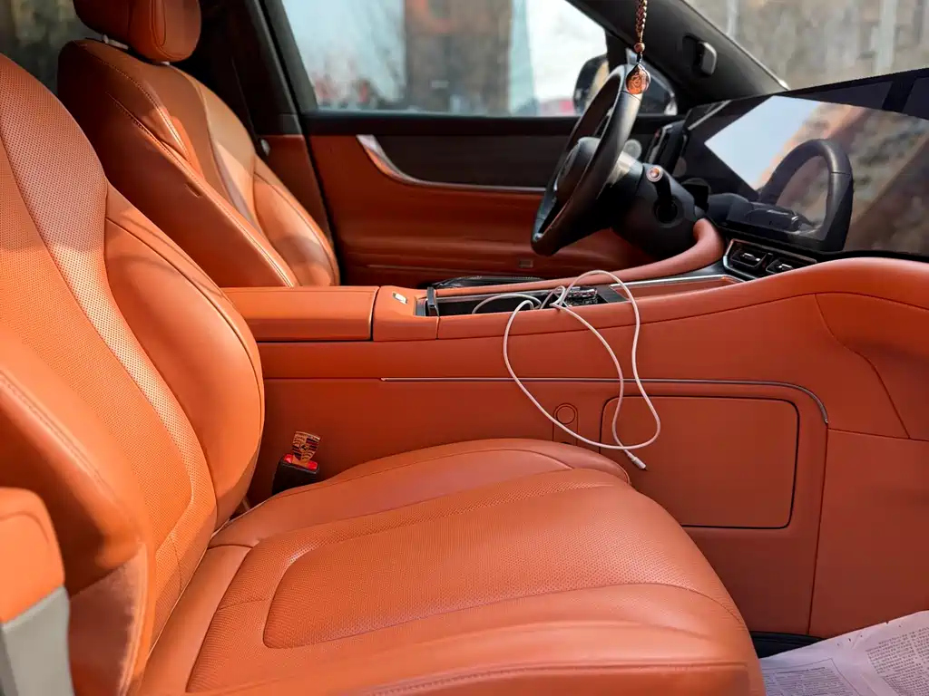 AITO ASK THE WORLD M9