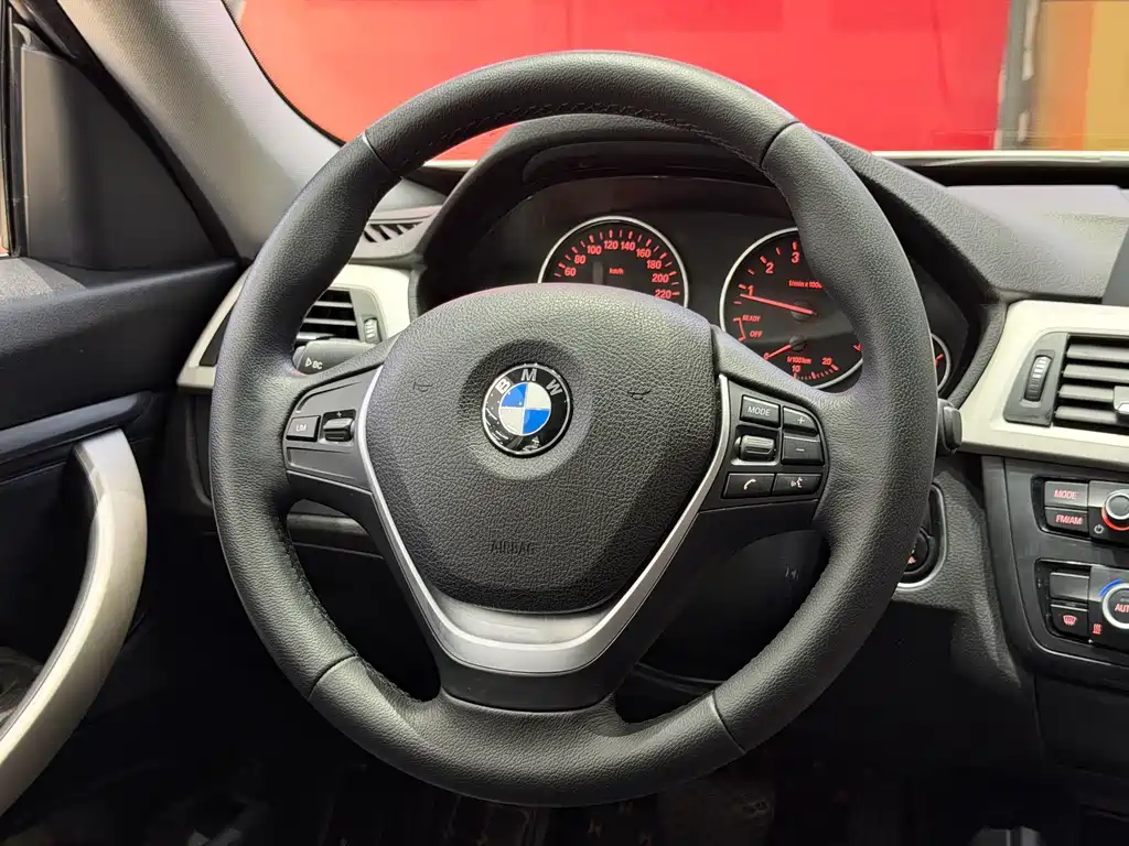 BMW 3 Series GT — миниатюра 12
