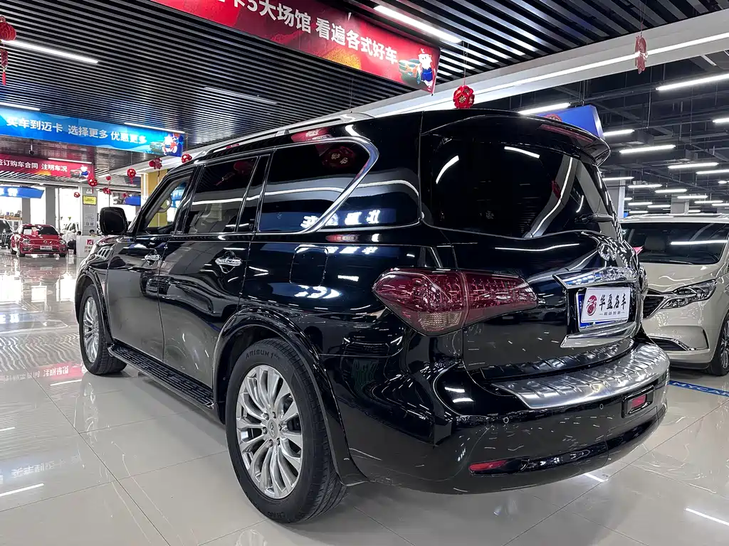 Infiniti QX80 2016 5.6L 4WD