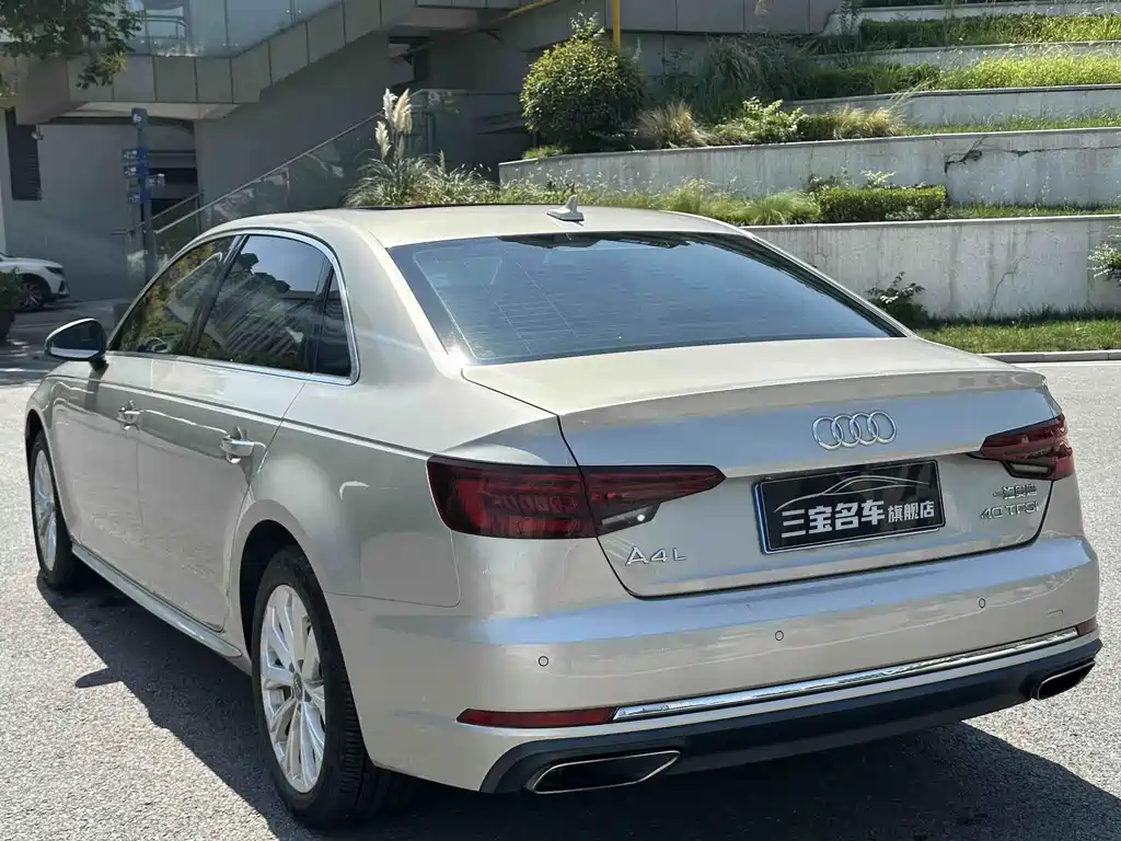 Audi A4L — миниатюра 4