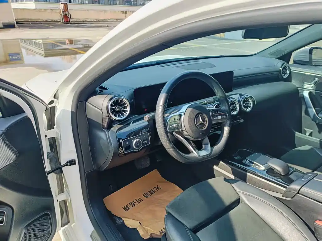 MERCEDES-BENZ A CLASS