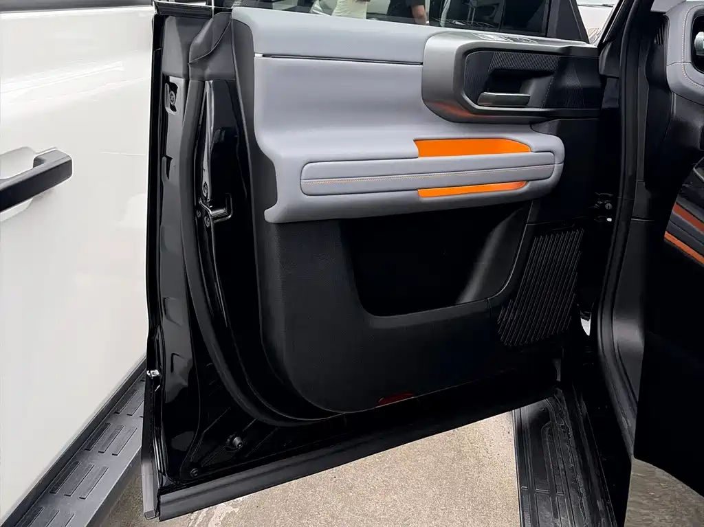 BAIC BJ40 2026 2.0T Standard