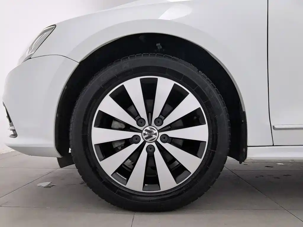 Volkswagen Sagitar — миниатюра 17