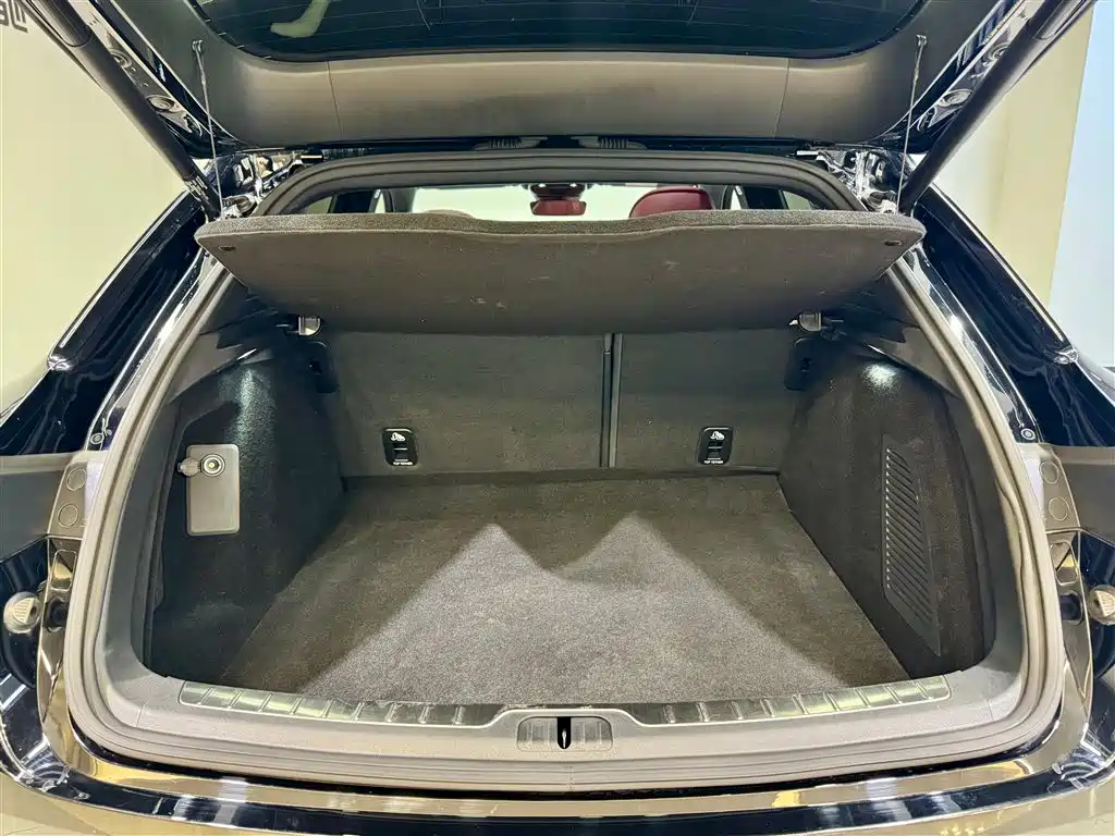 AITO ASK THE WORLD M5