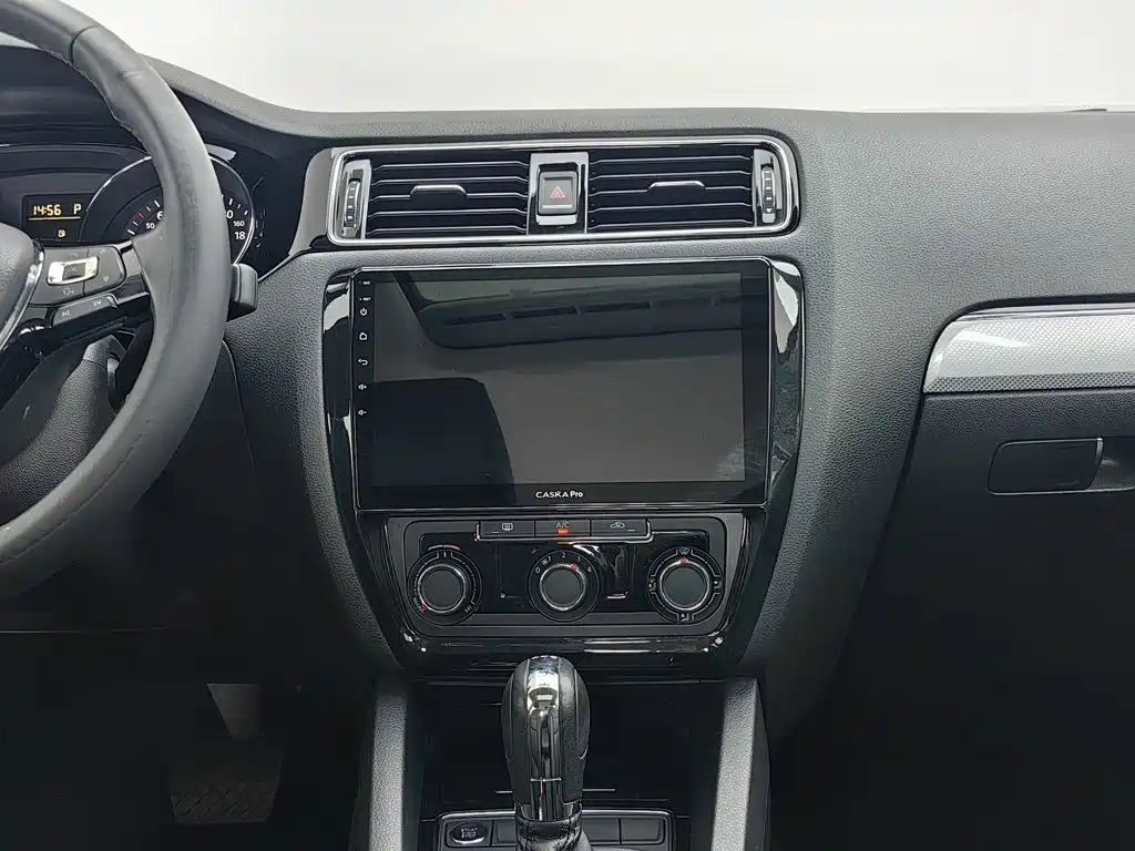 Volkswagen Sagitar — миниатюра 12