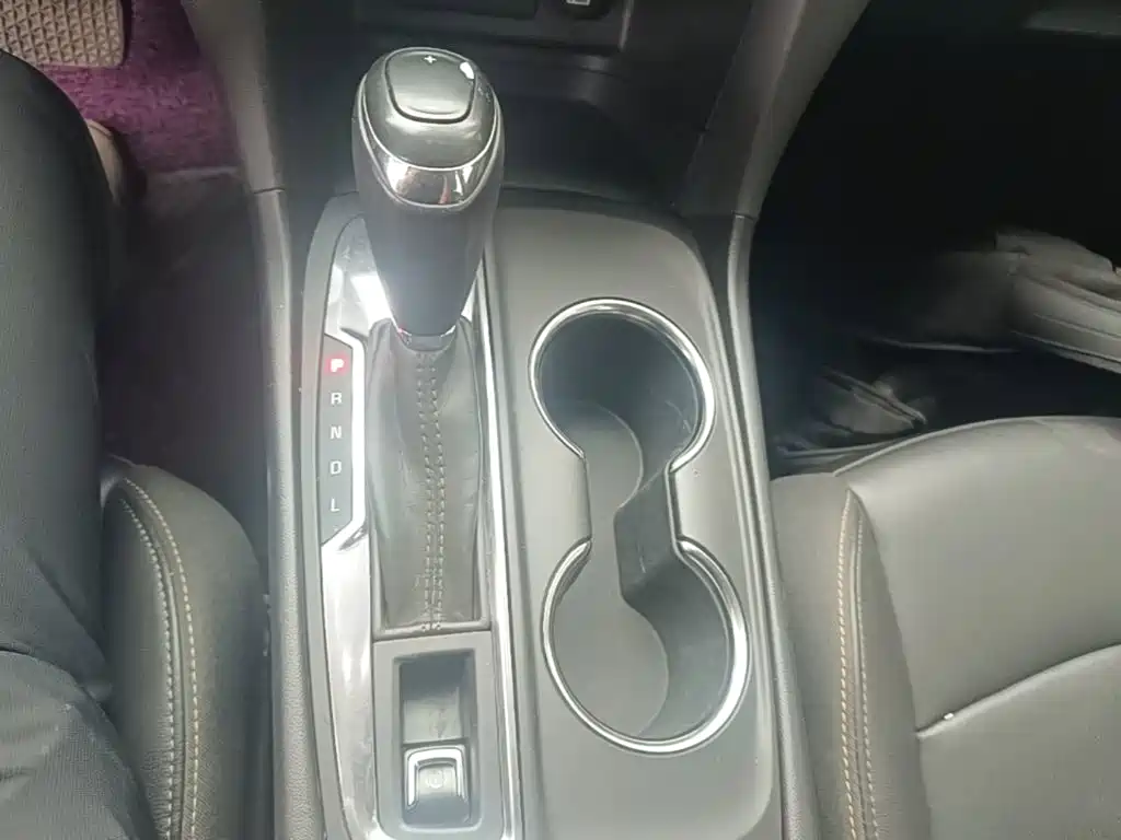 Chevrolet Equinox — миниатюра 14