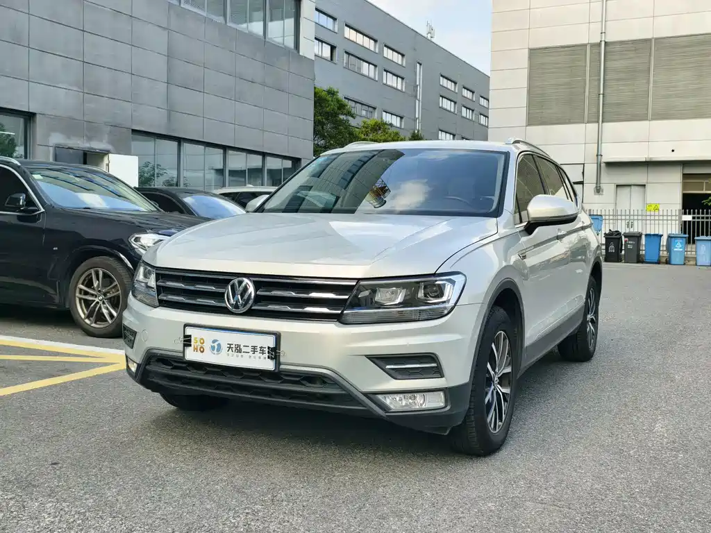 Volkswagen Tiguan L — миниатюра 19