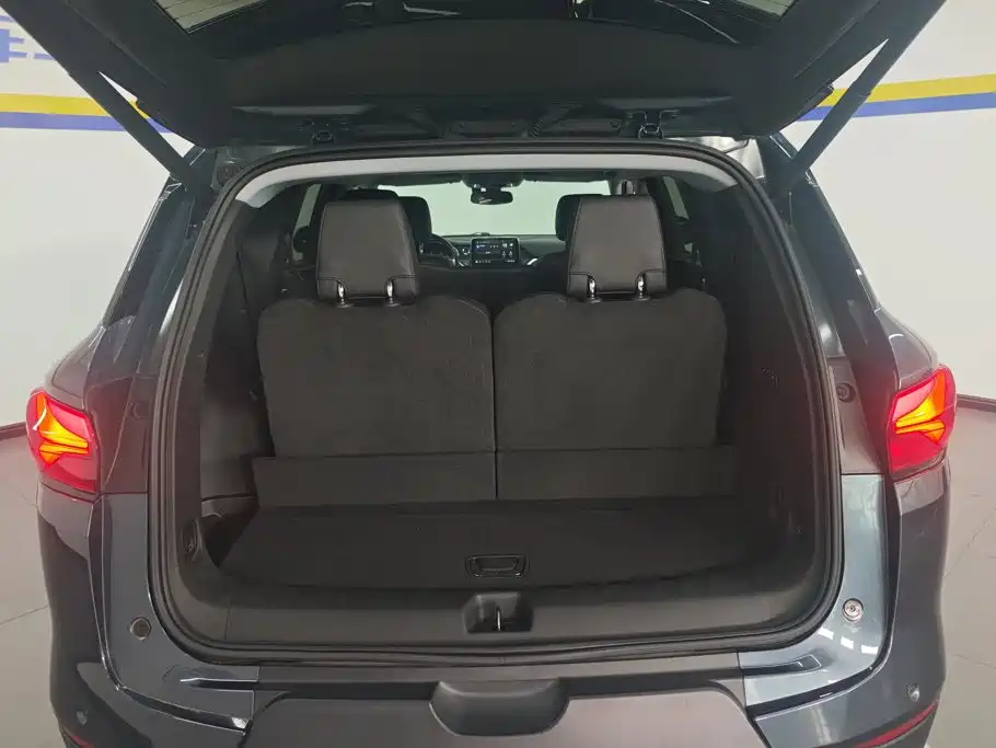 Chevrolet Blazer — миниатюра 4
