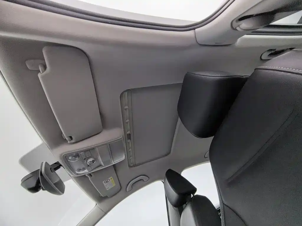 Volkswagen Sagitar — миниатюра 14