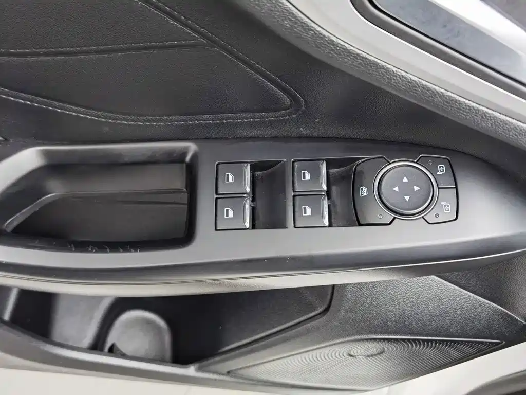 Ford Focus — миниатюра 9