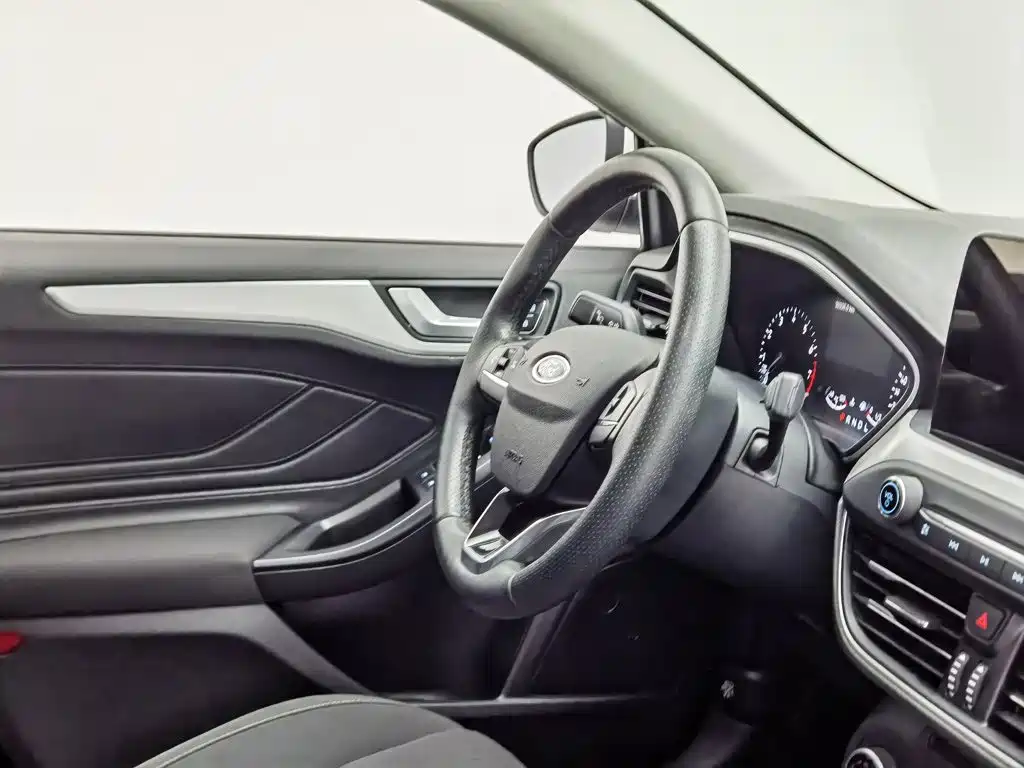 Ford Focus — миниатюра 22