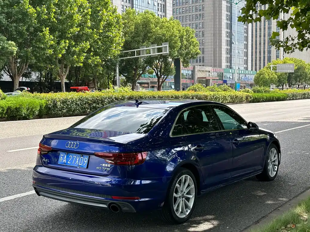 Audi A4L — миниатюра 21