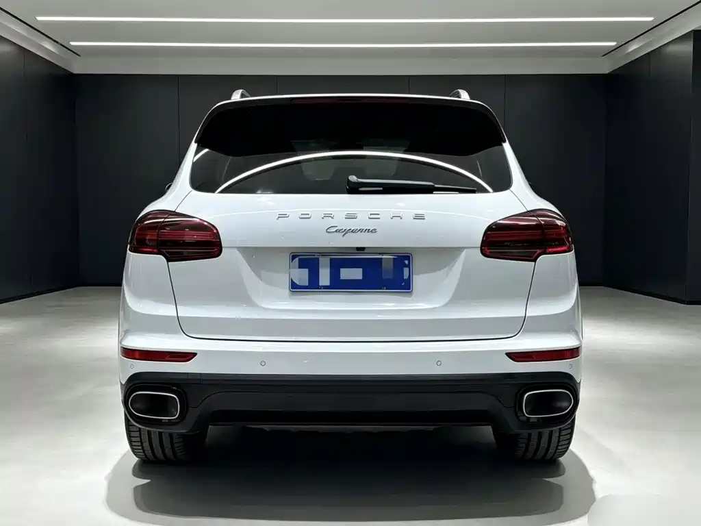 Porsche Cayenne — миниатюра 4