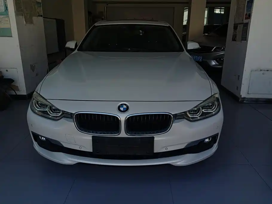 BMW 3 Series — миниатюра 2
