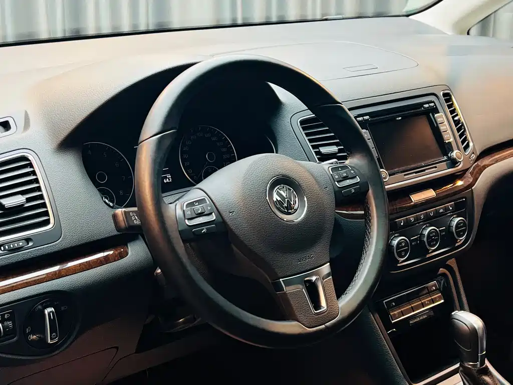 Volkswagen Sharan — миниатюра 18