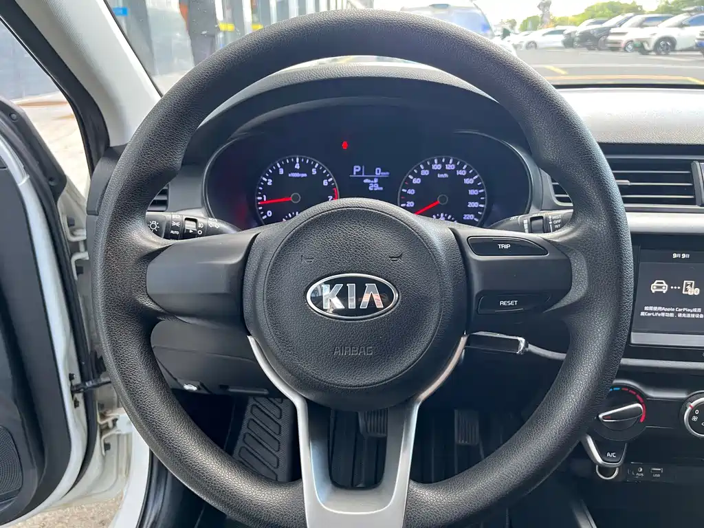 Kia K2 — миниатюра 7