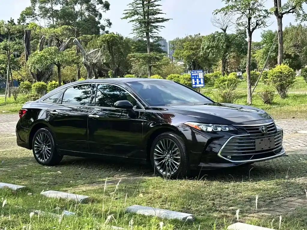 Toyota Avalon — миниатюра 3