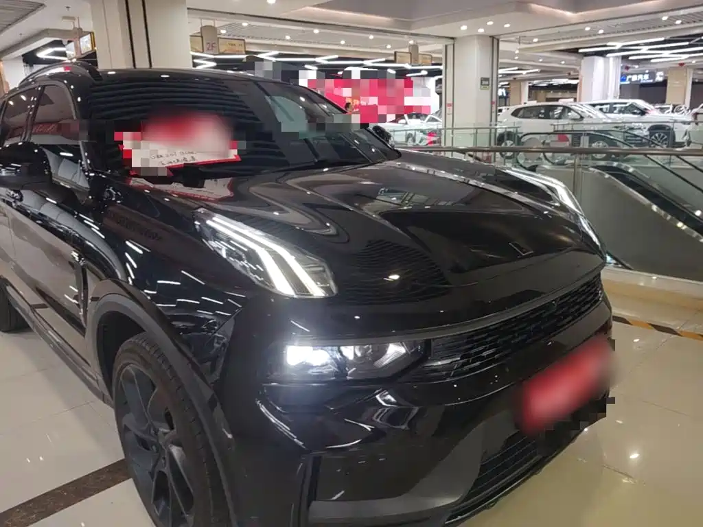Lynk & Co 01 — миниатюра 4