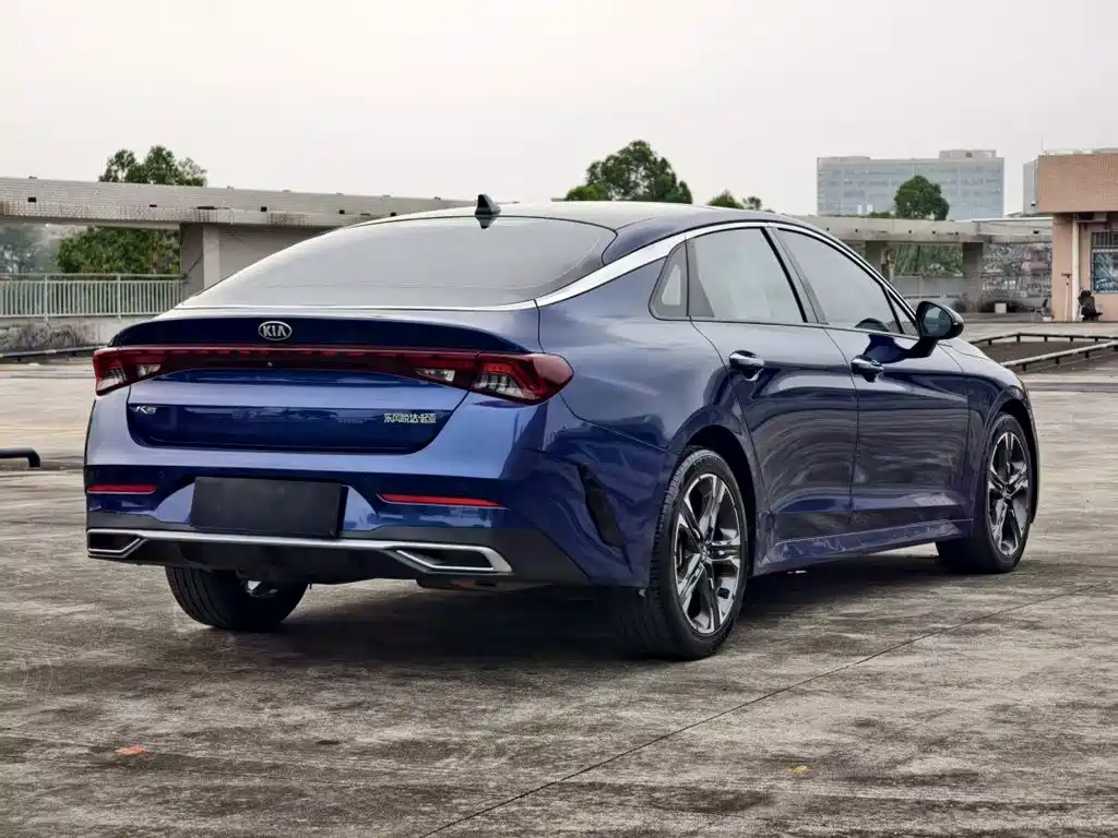 Kia K5 — миниатюра 9
