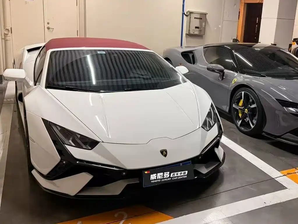 LAMBORGHINI HURACÁN