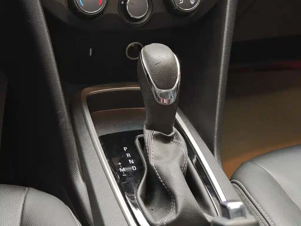 Chevrolet Cavalier 325T DCT Joy Joy Edition, фото 17