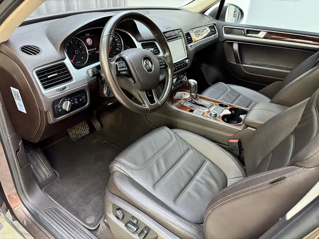 Volkswagen Touareg 2014 3.0TSI