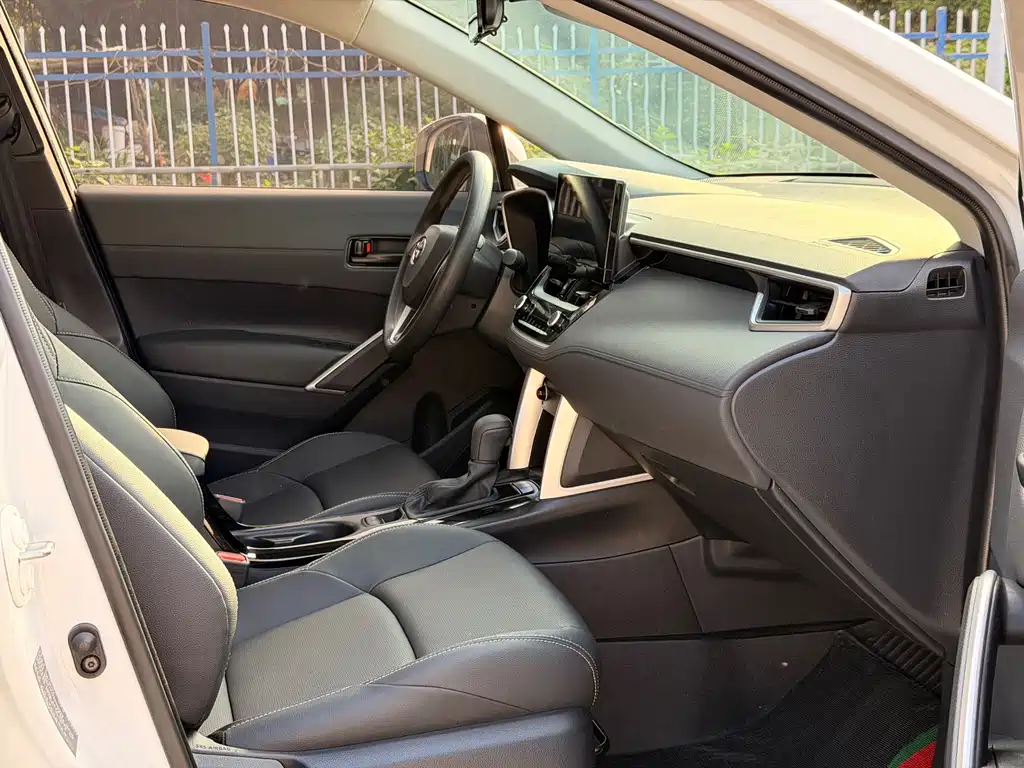 Toyota Frontlander — миниатюра 12