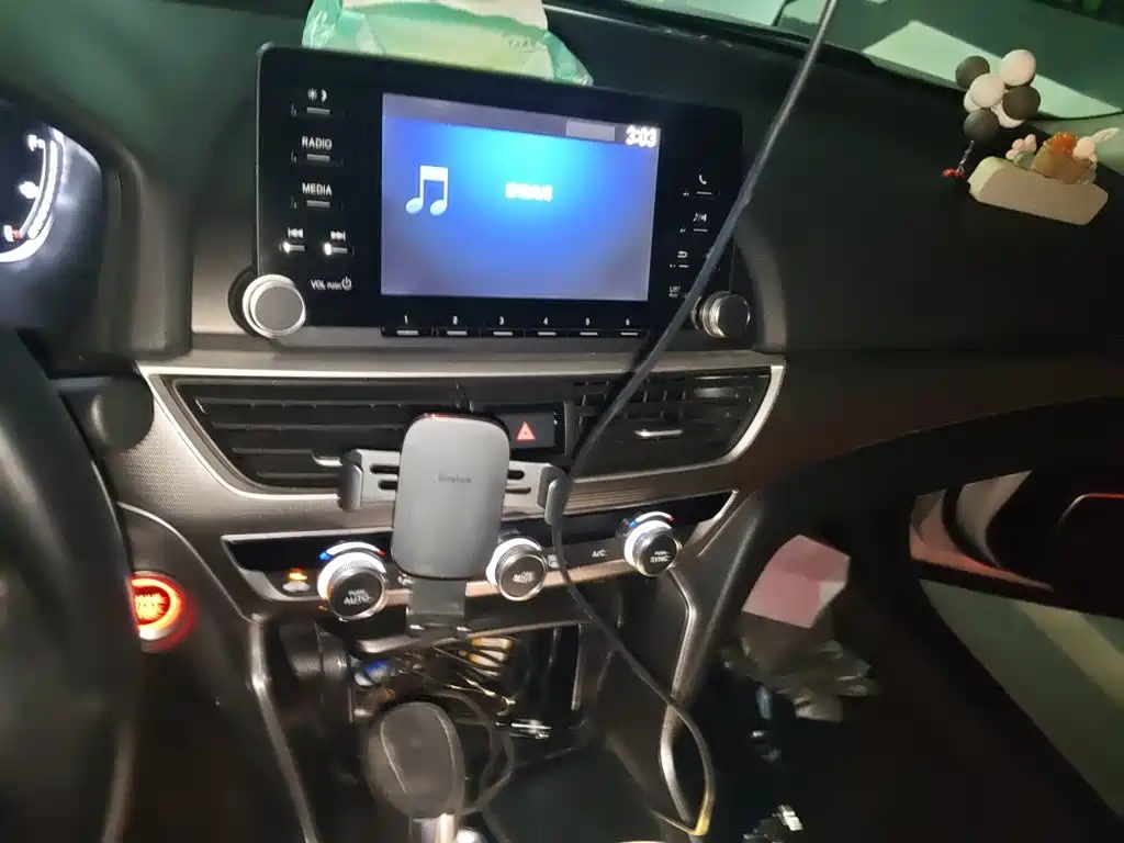 Honda Accord — миниатюра 9