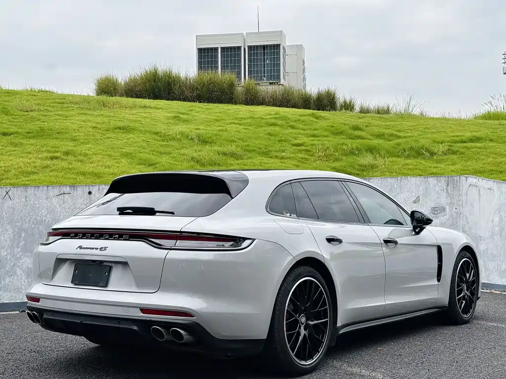 Porsche Panamera 2022 — фото 9