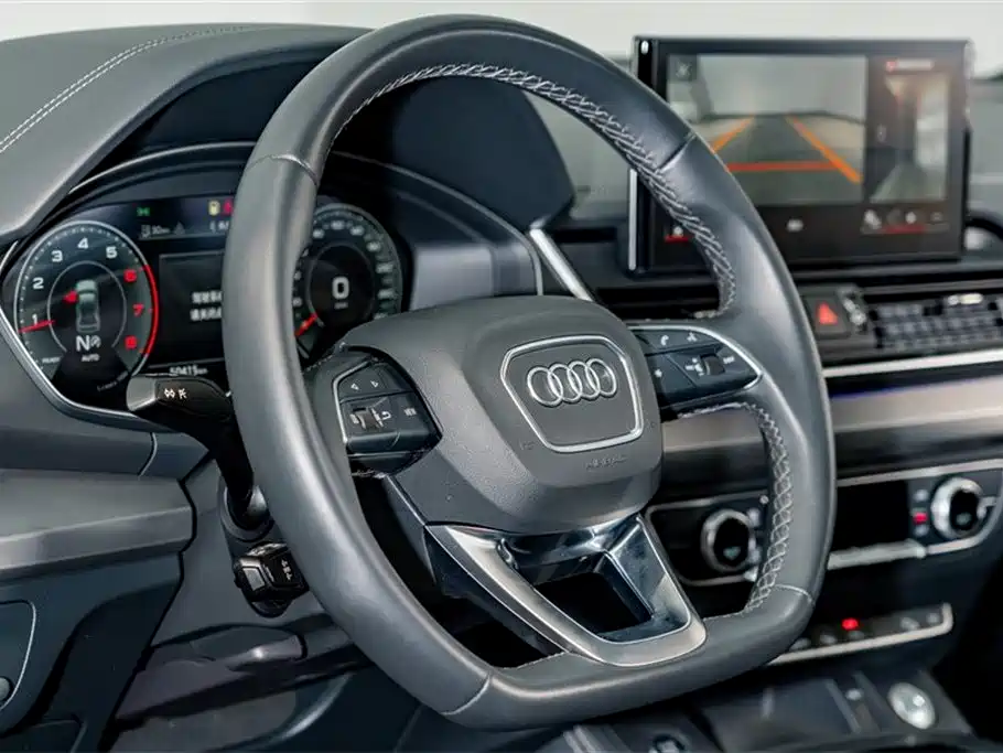 AUDI Q5L SPORTBACK