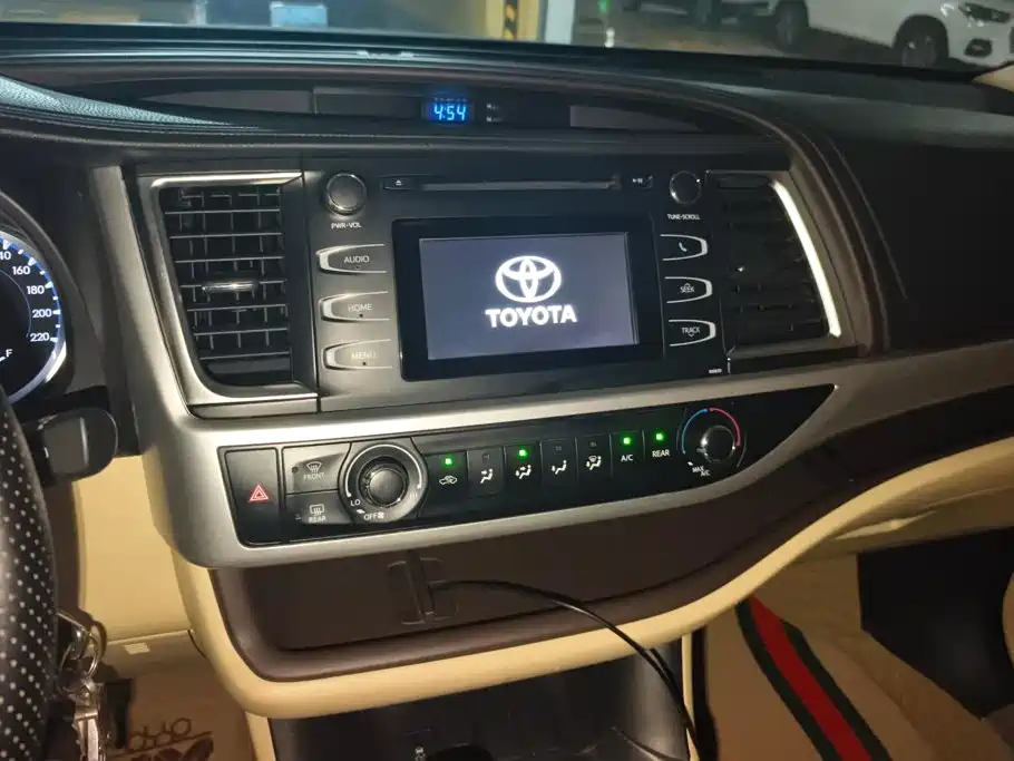 Toyota Highlander — миниатюра 13