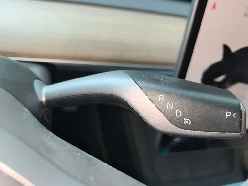 Tesla Model 3 — миниатюра 15