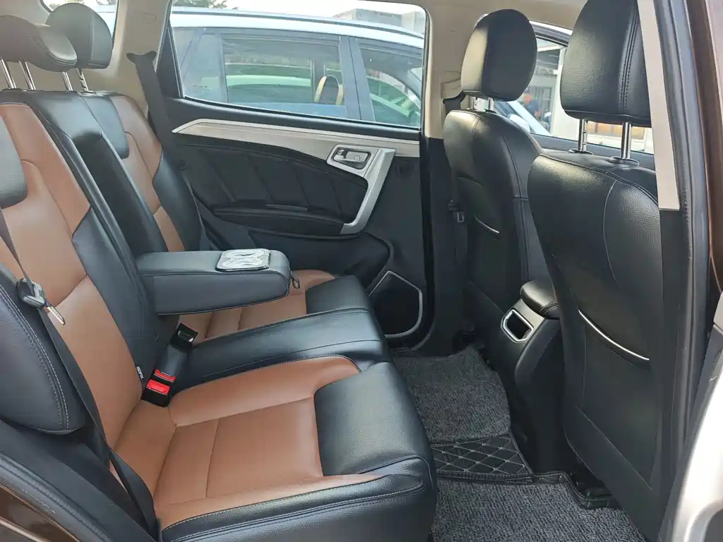 Geely Vision X6 — миниатюра 11