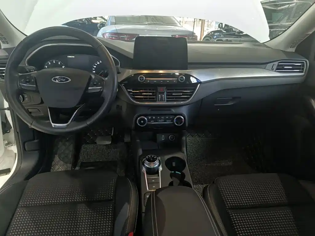 Ford Focus — миниатюра 10