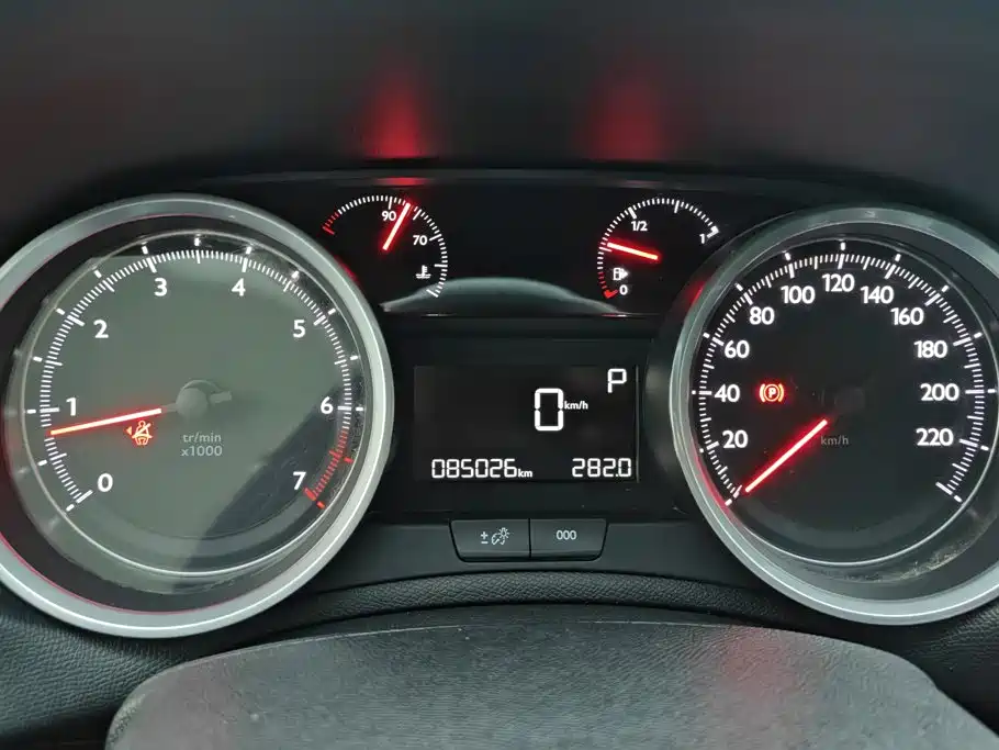Peugeot 408 — миниатюра 14