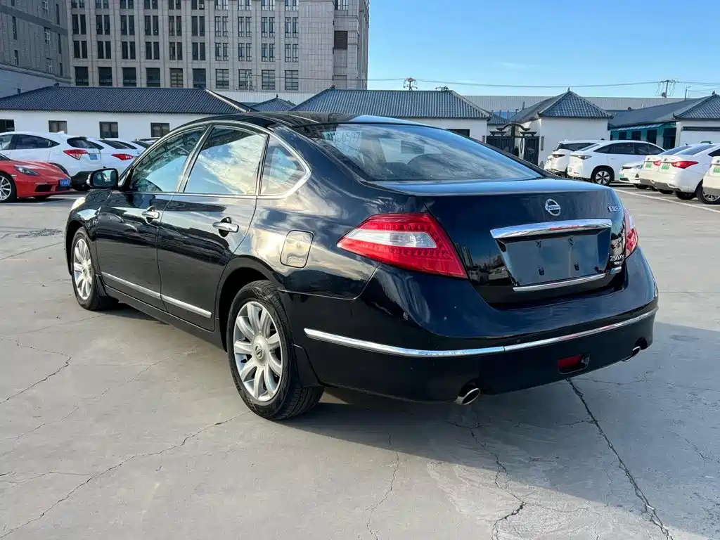 Nissan Teana — миниатюра 3