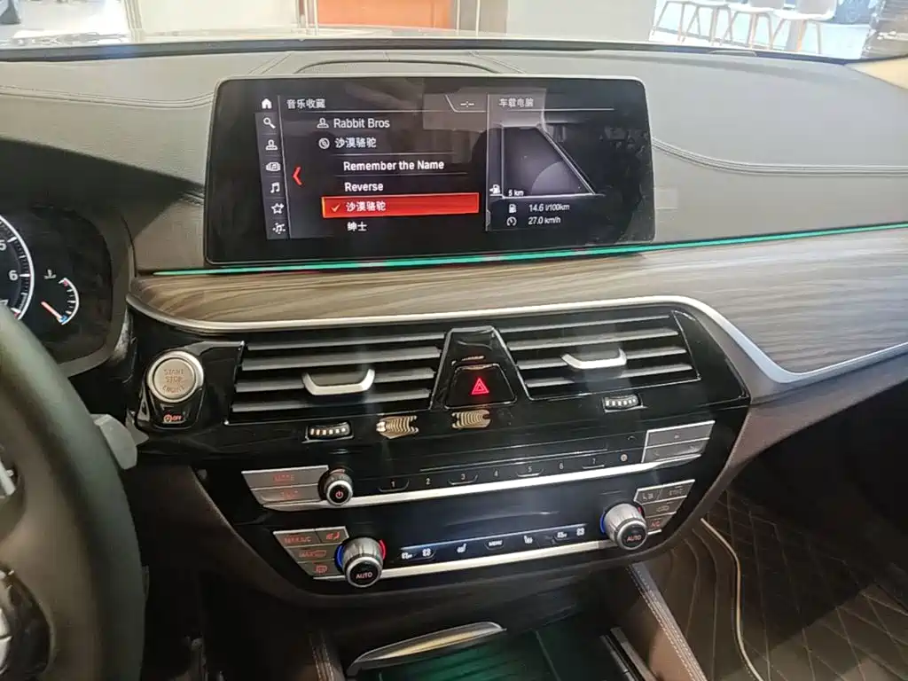 BMW 5 Series — миниатюра 18