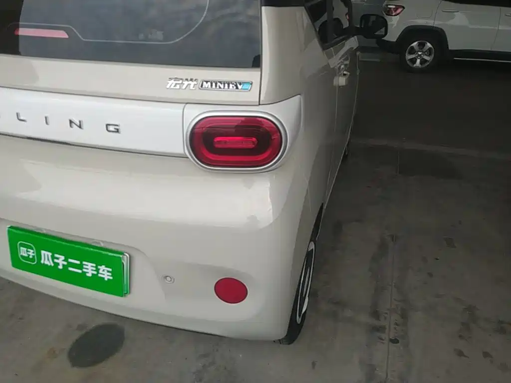 Wuling MINIEV — миниатюра 8