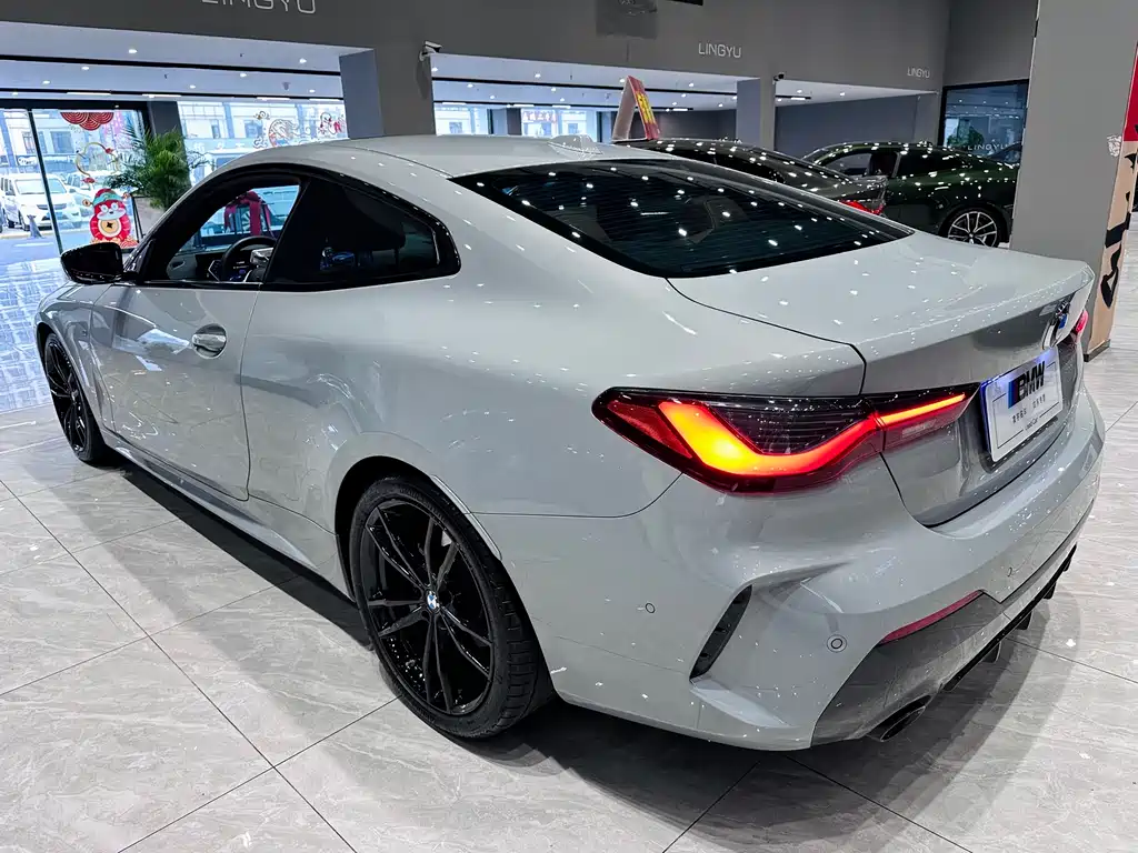 BMW 4 SERIES