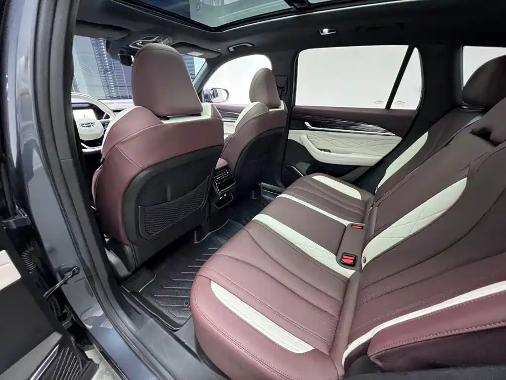 Geely Xingyue L — миниатюра 12