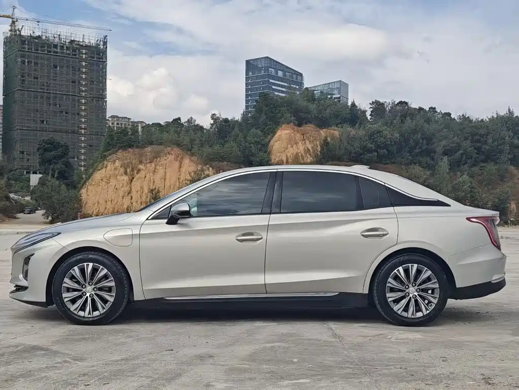 Hongqi Hongqi E-QM5 — миниатюра 11