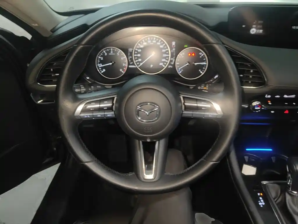 Mazda 3 Axela — миниатюра 11