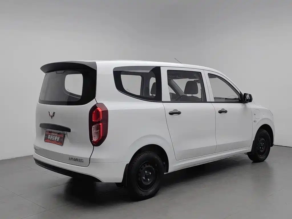 Wuling Hongguang EV — миниатюра 2
