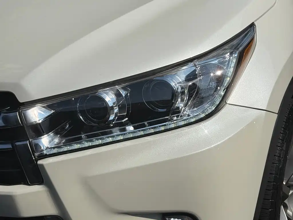 Toyota Highlander — миниатюра 3
